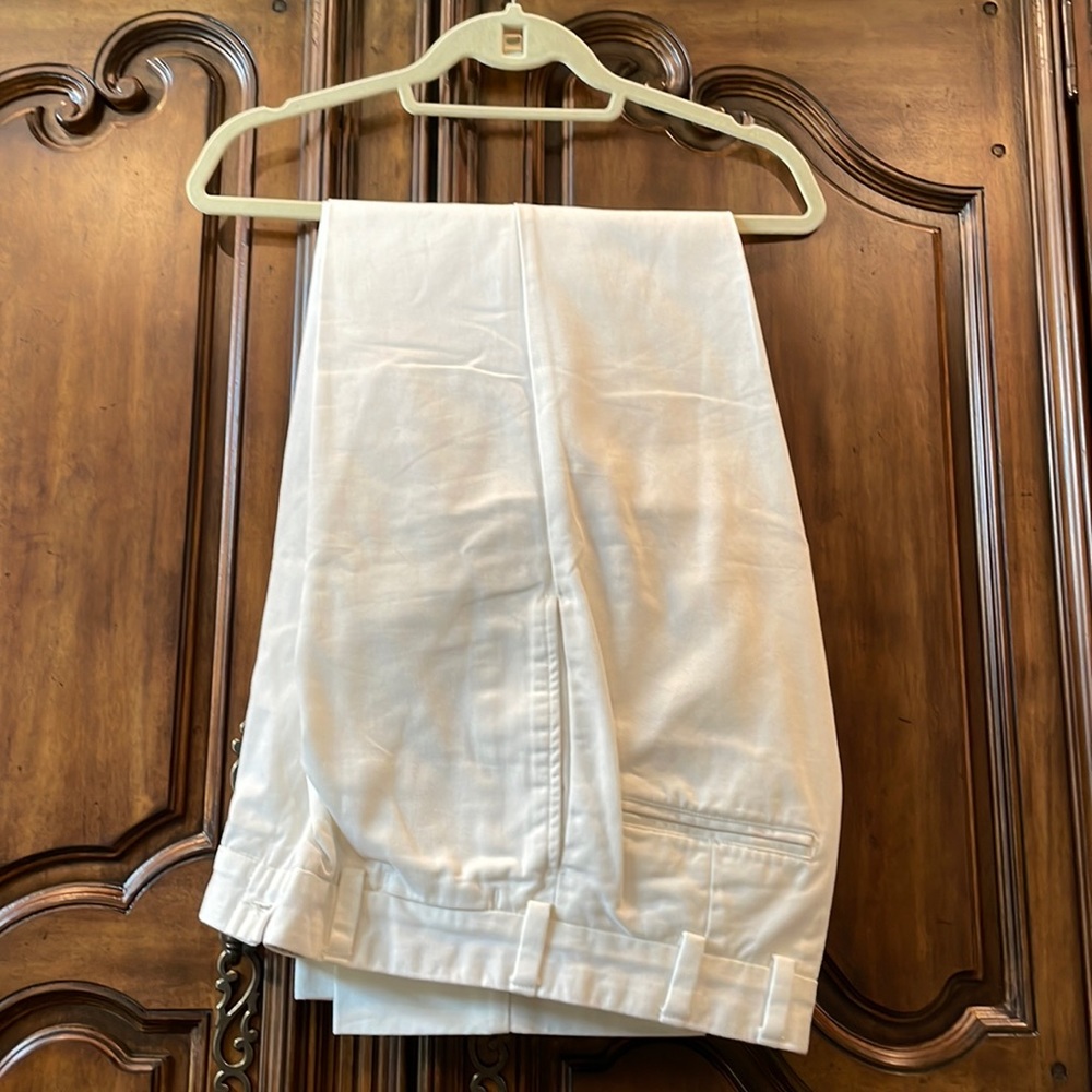 Bill’s Khakis